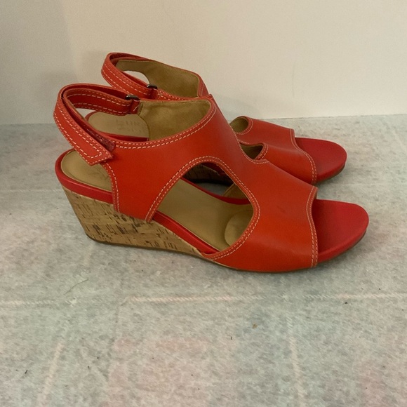 Naturalizer Cinda Wedge Sandals Papaya 9.5W - Picture 1 of 6